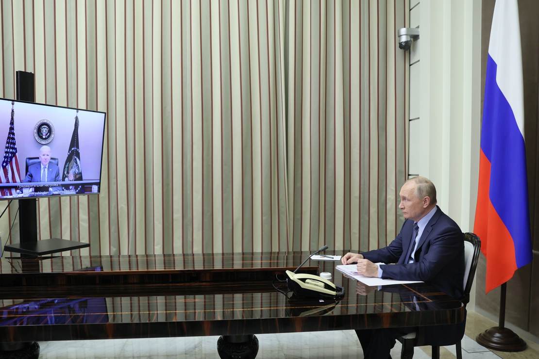 Does Biden Want War with Russia? Russia Protests U.S.
‘Provocative Actions’ Over Black Sea 1