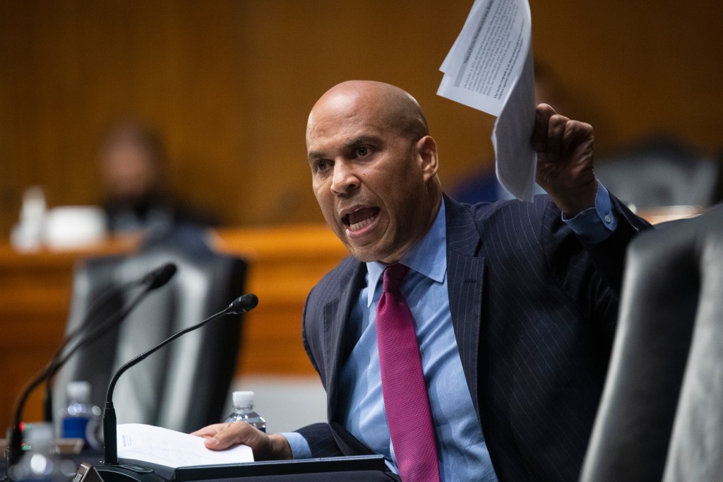 NJ Sen. Cory Booker tests positive for COVID-19 1