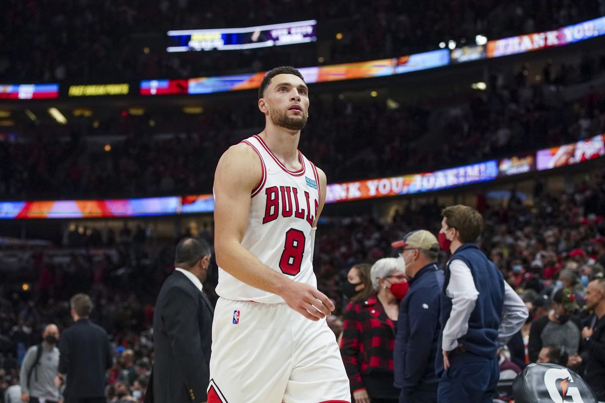 Chicago Bulls down to 9 available players after Zach LaVine
and Troy Brown Jr. enter COVID-19 protocol — bringing the team
total to 9 out in the last 2 weeks 1 Chicago Bulls down to 9 available players after Zach LaVine
and Troy Brown Jr. enter COVID-19 protocol — bringing the team
total to 9 out in the last 2 weeks 1