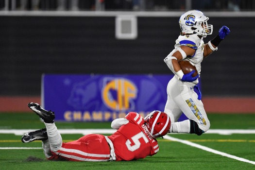 CIF football: Serra overpowered by Mater Dei in Open
Division state title game 1