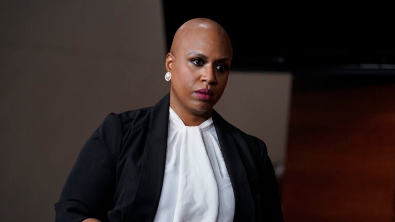 Ayanna Pressley says Charlie Baker’s new mask advisory
‘falls well short’ 1