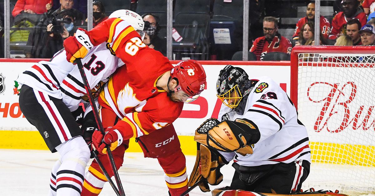 Blackhawks’ Monday game postponed due to Flames’ COVID-19
outbreak 1