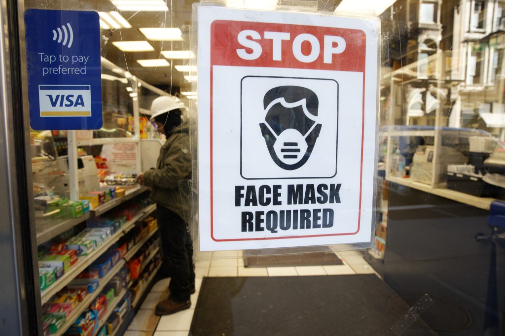 Mask mandate could threaten NYC’s struggling economic
recovery 1
