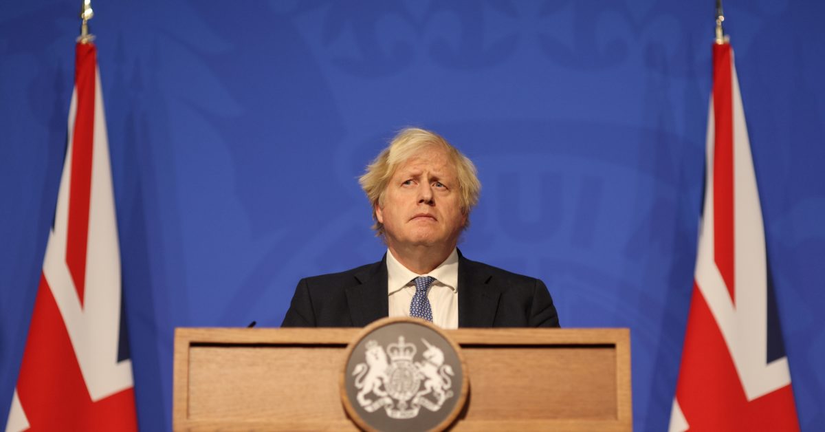 Boris Johnson’s credibility questioned as he tightens
coronavirus restrictions 1