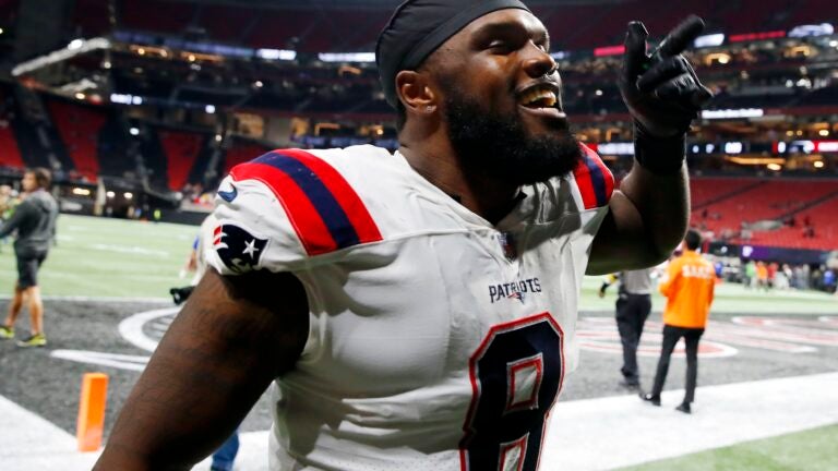 Patriots linebacker JaWhaun Bentley ruled out vs.
Colts 1