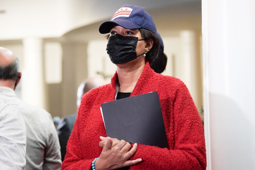 DC declares state of emergency, prompting indoor mask,
booster mandates 1