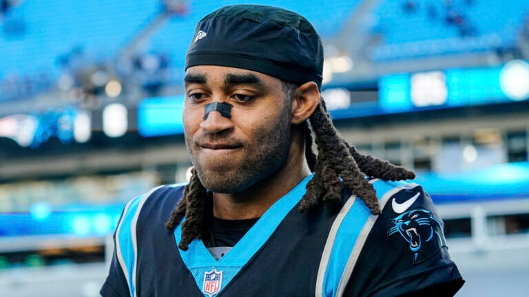 Why Stephon Gilmore feels the Patriots mishandled his quad
injury 1