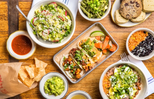 Berkeley’s Comal opens Bar Comal in Oakland’s Adams
Point 1
