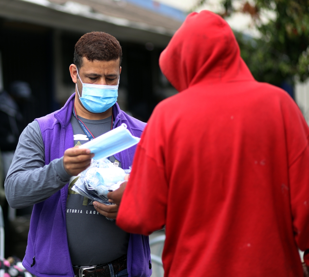 COVID: Alameda County issues new, tougher indoor mask
requirement 1
