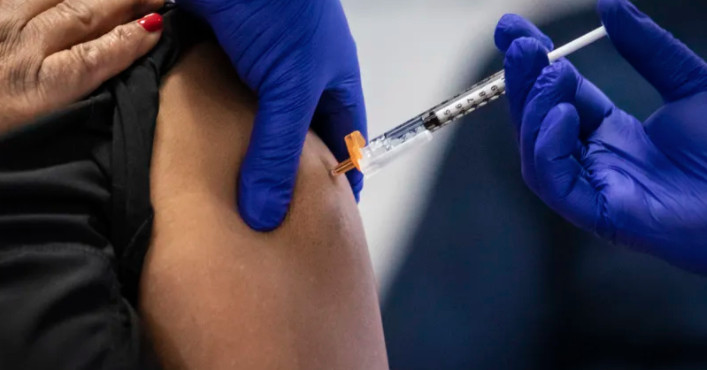 Illinois sees new high in daily COVID-19 cases for the
year 1