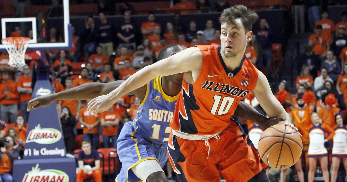 Illinois college teams on the board as Pritzker signs law
lifting betting ban on in-state schools 1