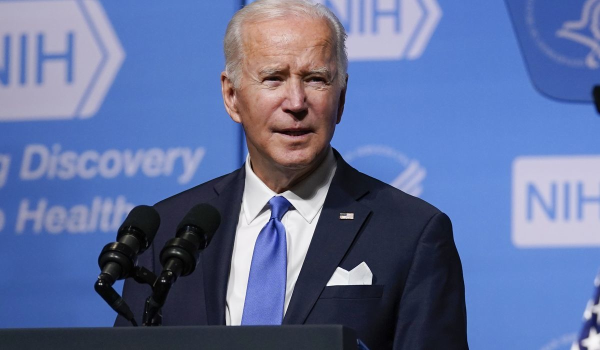 Biden vows no more lockdowns or new mandates, pushes
vaccines in winter COVID-19 plan 1