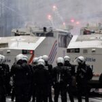 Belgian police use water, tear gas on COVID-19
protesters 3