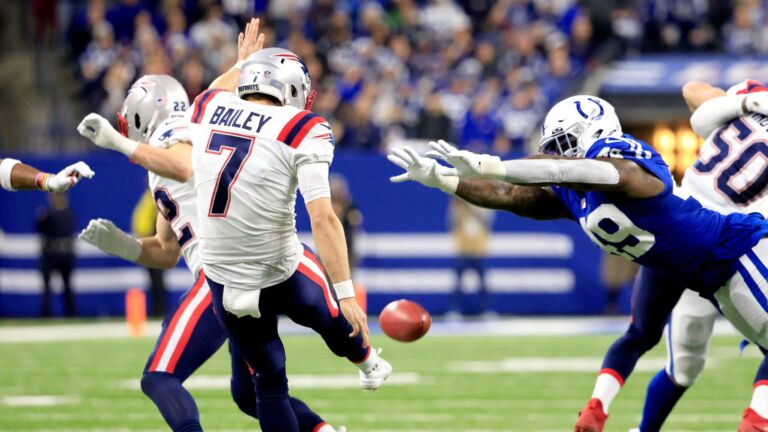 Matthew Slater believes loss to Colts is a ‘good wake-up
call’ for the Patriots 1