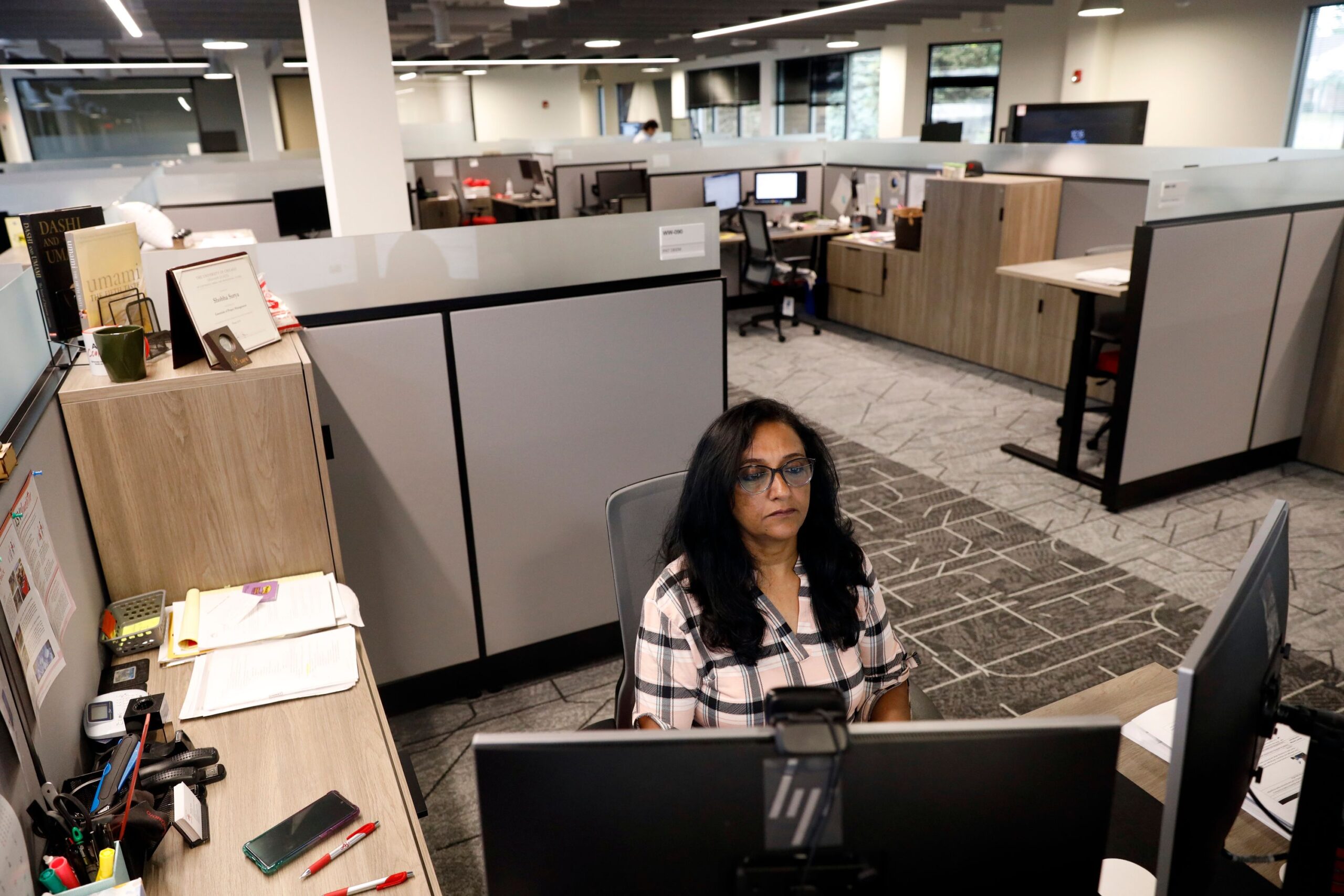 Opinion | How Returning to Office Work Is Impoverishing the
Middle Class 1