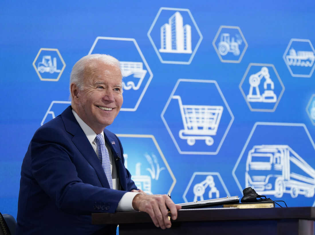 Biden tests negative for COVID-19 after recent
exposure 1