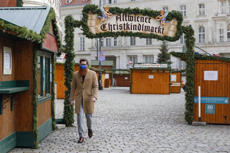 Unvaccinated Austrians to Remain in Lockdown, Have Limits On
Why They Can Leave Home 1