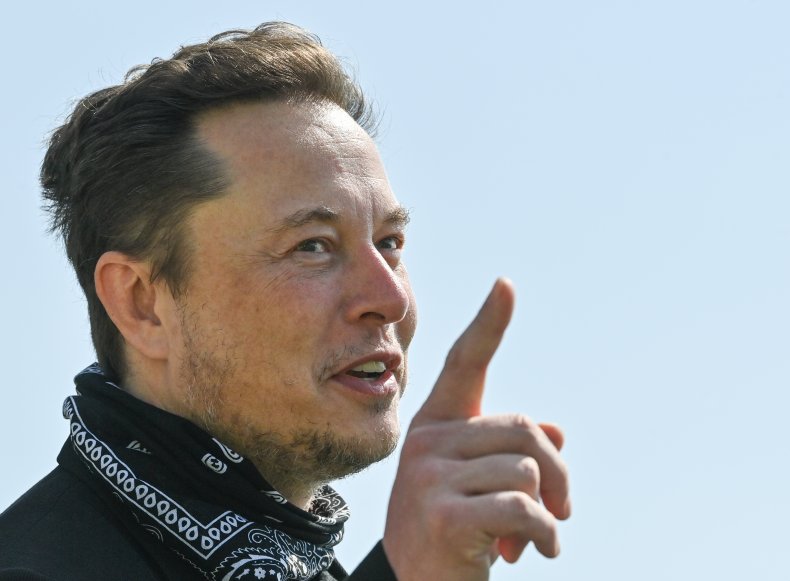 Elon Musk Says People Over 70 Should Not Run for Office in
Apparent Dig at Biden and Trump 1