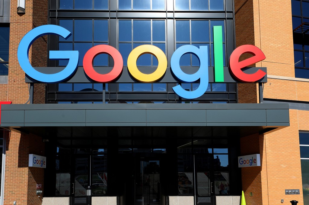 Google delays return-to-office plans over Omicron
concerns 1