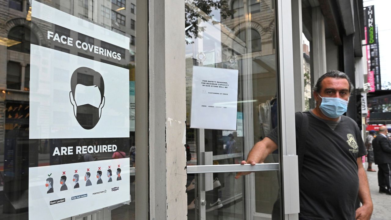 State won't compel counties to enforce mask mandate,
Hochul says 1