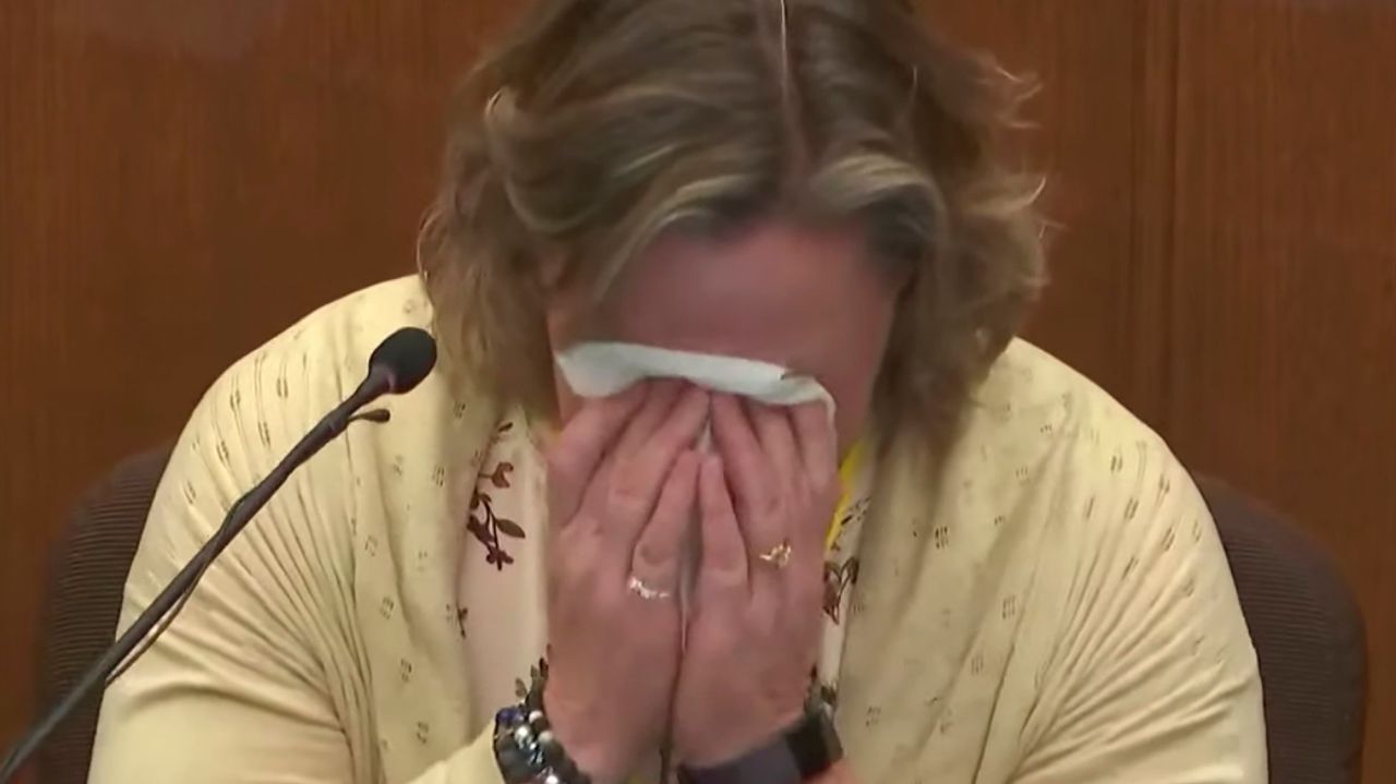 Defense rests at officer's trial over Daunte Wright's
death 1