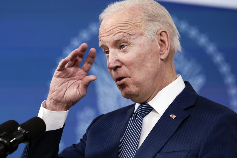 Omicron Poses New Threat to Joe Biden's Ratings, Gives
Critics Another Opening 1