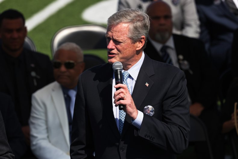 Mass. Health Experts Urge Indoor Masks on Heels of Gov.
Charlie Baker's Mandate Denial 1