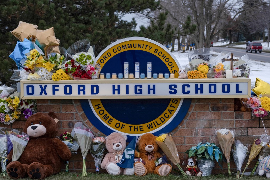 Dozens of Michigan schools cancel classes after deadly
Oxford High shooting 1