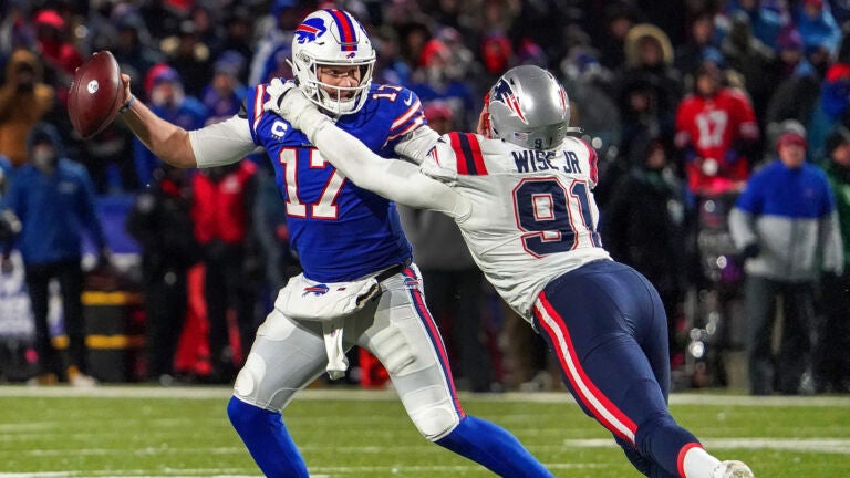 Peyton Manning said preparing for Bill Belichick, Patriots’
defense ‘exhausted’ him 1