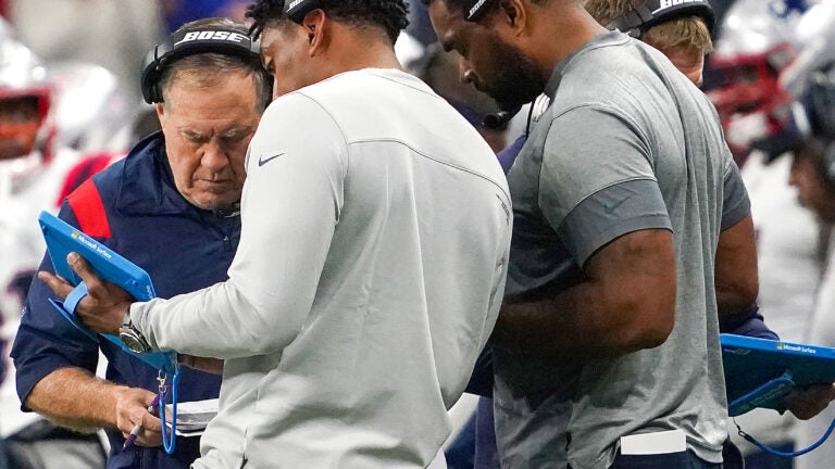 5 takeaways from the Patriots’ 27-17 loss to the
Colts 1