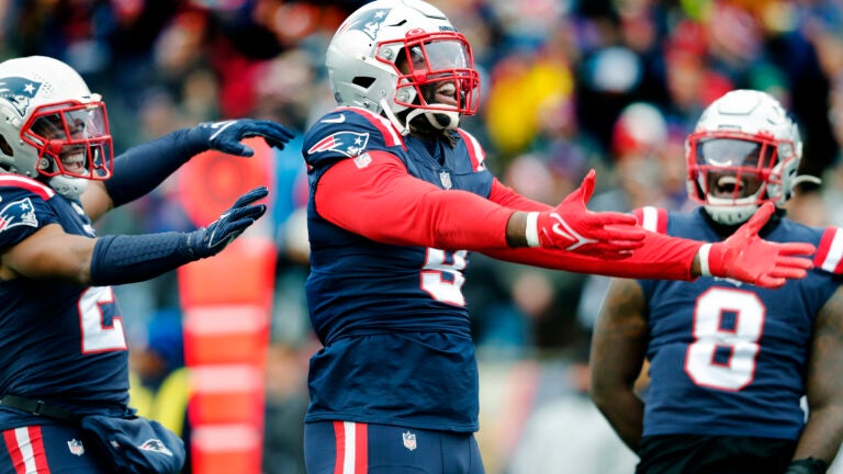 Matthew Judon warns Patriots teammates to ‘protect yourself’
amid NFL-wide COVID outbreak 1