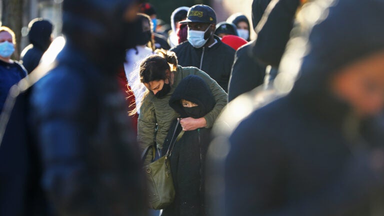 Even with omicron, a Harvard disease expert says schools
‘should never close’ due to COVID 1