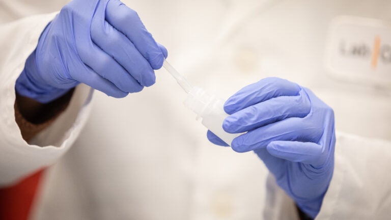 Boston epidemiologist: Testing is key for anti-viral
COVID-19 pill’s success 1