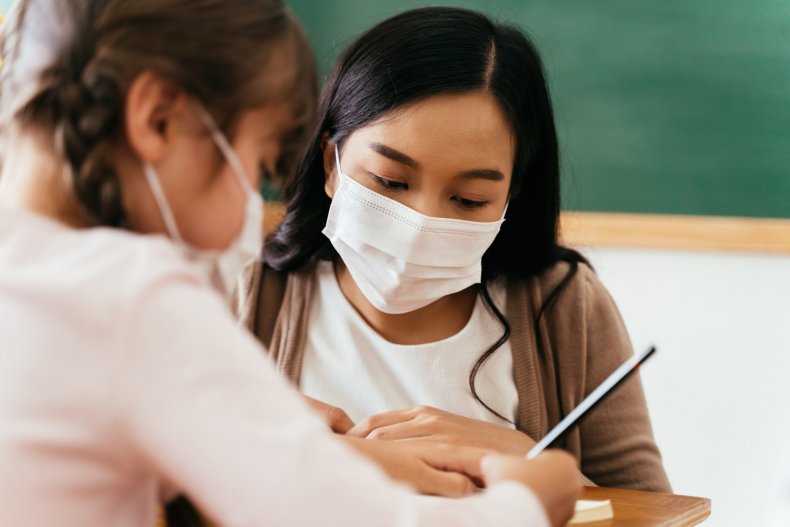 Illinois School District Revokes Mask-Optional Policy After
Just 3 Days 1