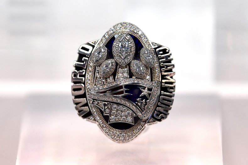 Man Admits to Posing As Patriots Player to Obtain, Sell Tom
Brady Super Bowl Rings 1