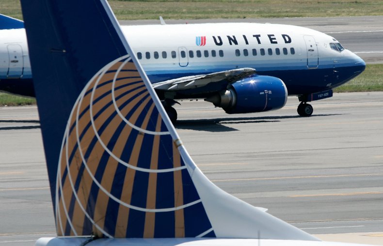 Video of Passenger Wearing Thong as Face Mask Viewed 450K
Times as United Airlines Bans Him 1
