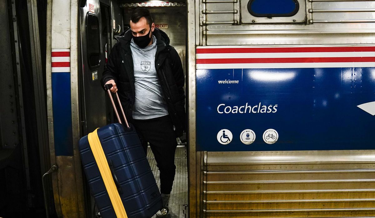 Amtrak scales back COVID-19 vaccine mandate amid court
order, fears of service cuts 1