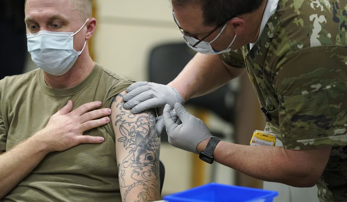 Nearly 4,000 soldiers refuse COVID-19 vaccine as Army
deadline passes 1