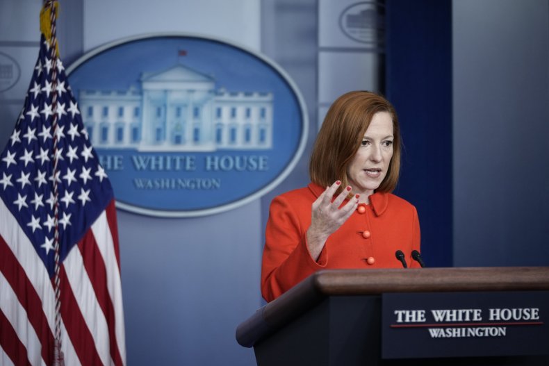 White House Has 'No Intention' of Lockdowns, Wants to Keep
Schools Open as Omicron Surges 1