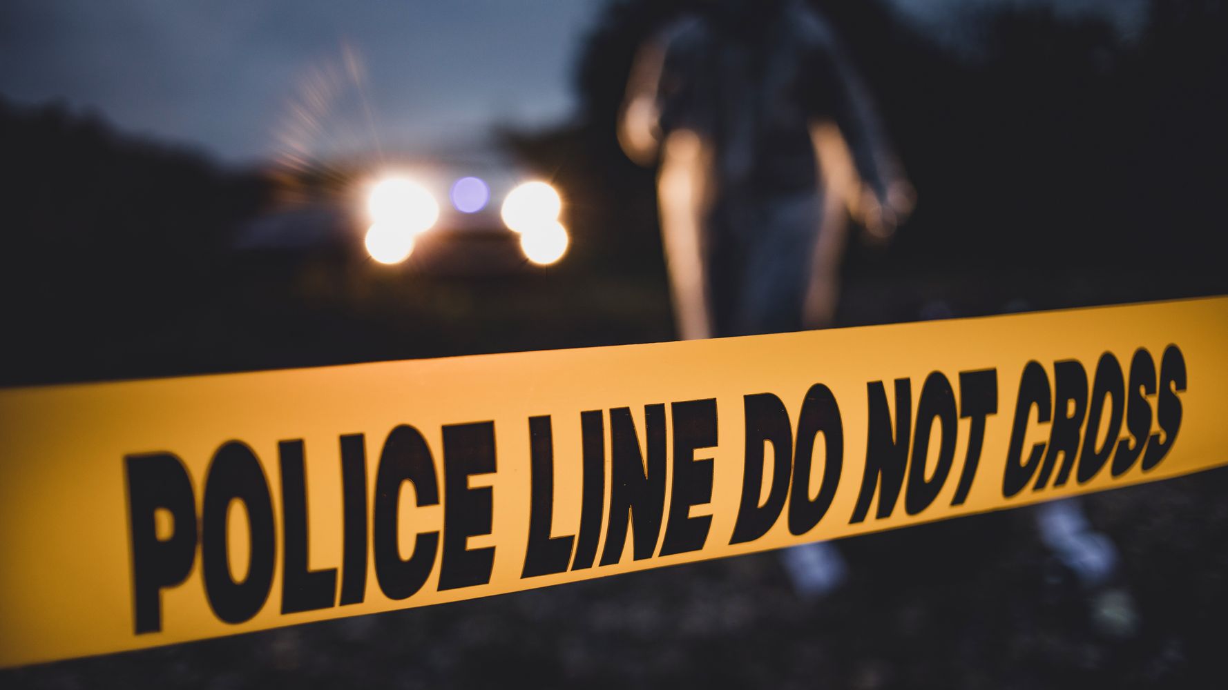 Deputy Seeking Suspect Mistakenly Kills Off-Duty
Officer 1