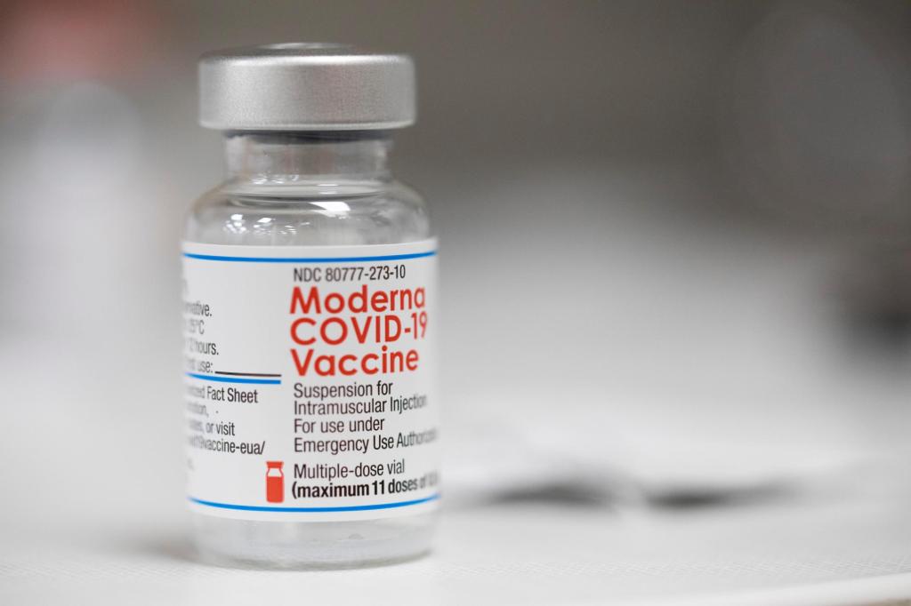 U.S. gives full approval to Moderna’s COVID-19
vaccine 1