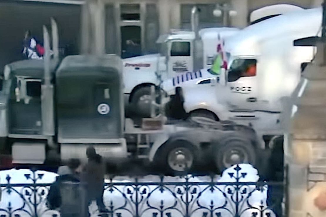Thousands of Truckers and Ordinary Canadians Gather on
Parliament Hill to Protest Mandates 1