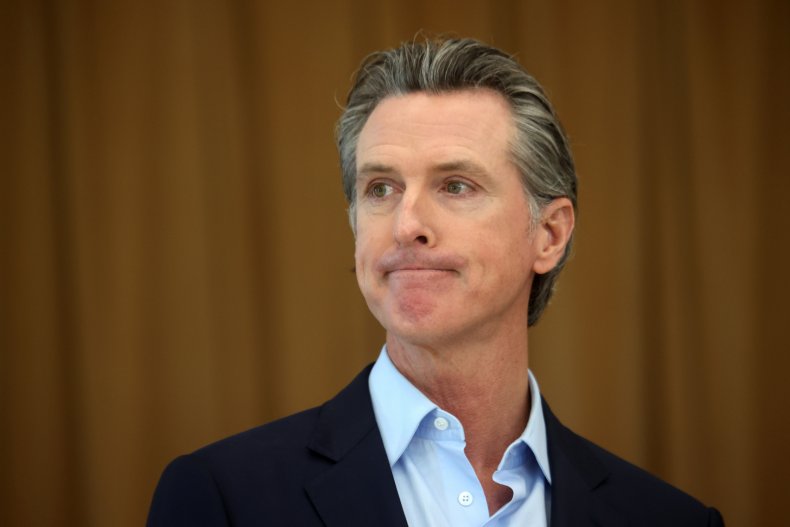 Gavin Newsom Maskless Photo With Magic Johnson at Rams vs.
49ers Sparks Outrage 1