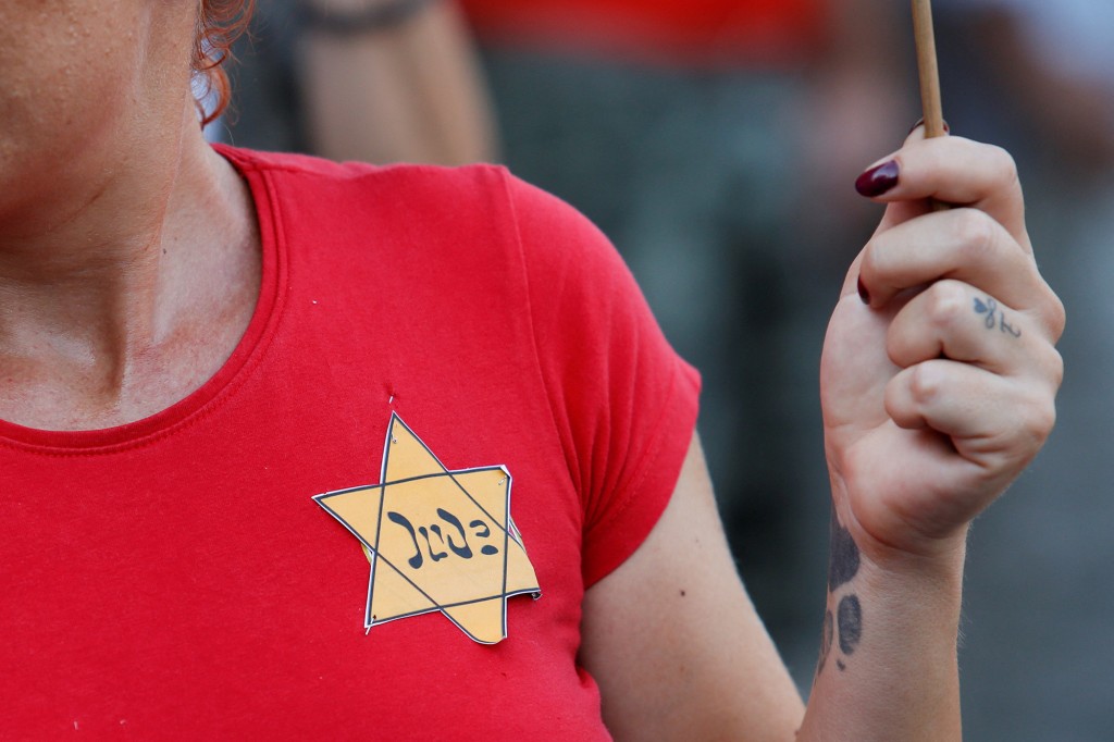 Protesters against COVID measures fuel anti-Semitism:
Israel 1