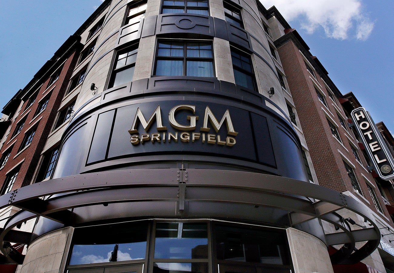 Police: Officer injured and suspect shot outside MGM
Springfield casino 1