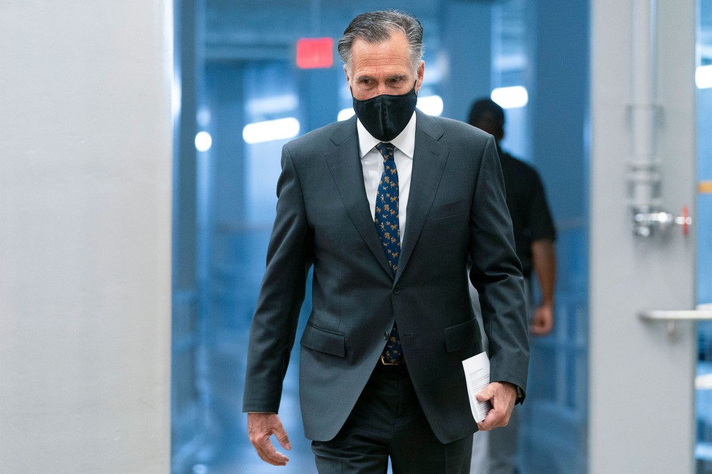 Sen. Mitt Romney tests positive for COVID-19 1