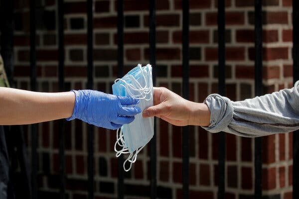 ‘Mask or Vax’ Rule Lifted, but That Doesn’t Mean No
Masks 1