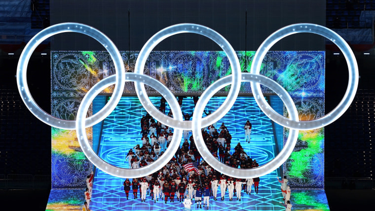 2022 Beijing Winter Olympics: Opening ceremony wraps up as
the competition begins 1