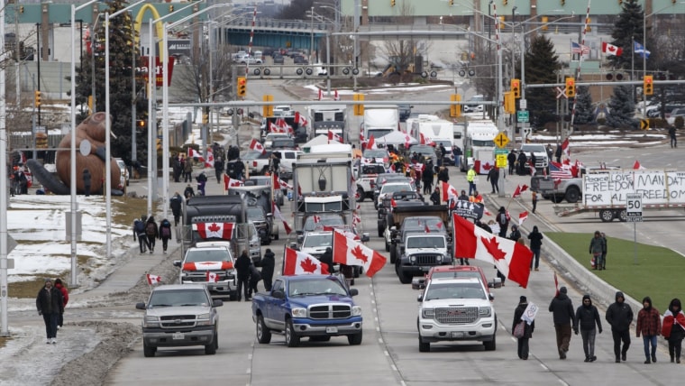 ‘Zero tolerance’: Police arrest protesters blockading
Canada-U.S. bridge 1
