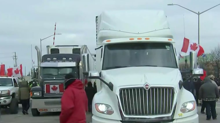 Ottawa's police chief resigns amid truck protest in
Canada 1